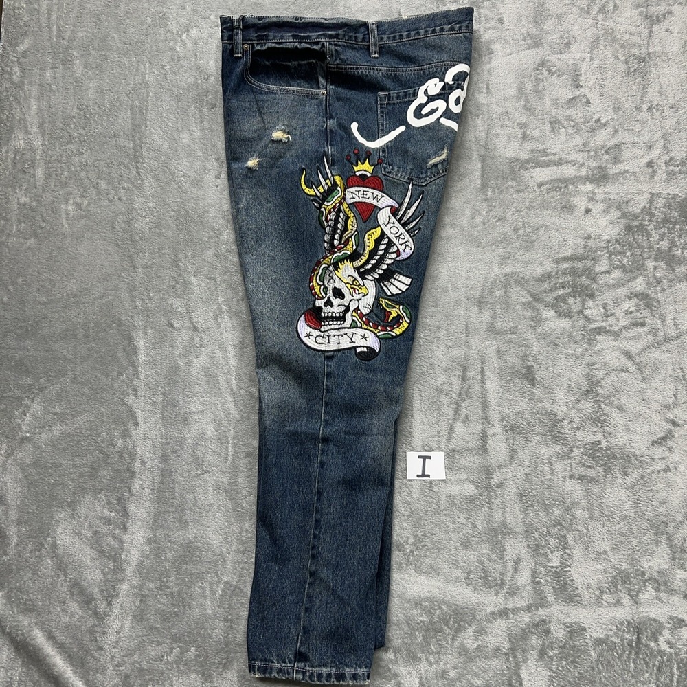 ED HARDY NWT Slim Tapered New York City Eagle Patch Distressed  Jeans Size 38